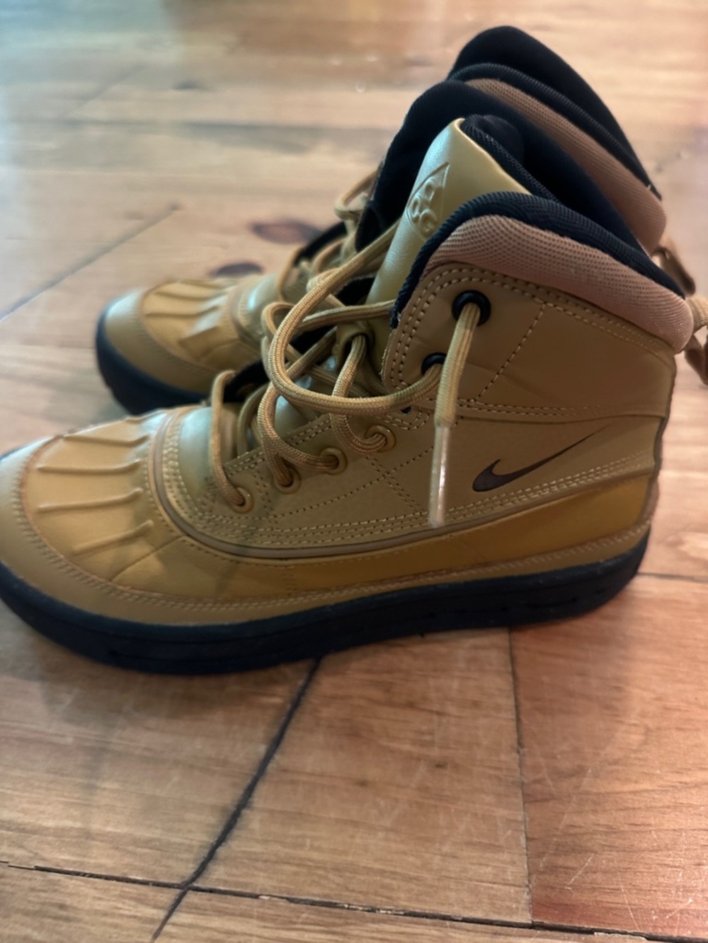 Nike Kids' Wheat and Black High-Top Boots